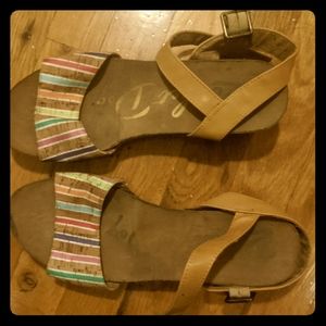 Rainbow Rocket Dog platform sandals - size 10